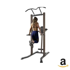 Torre de entrenamiento color marrón